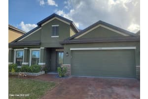 1315 Fuji Drive, Melbourne