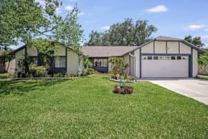 2410 Raintree Lake Circle, Merritt Island