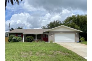 1734 W Carriage Drive W, Titusville