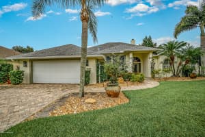 925 Wildwood Drive, Melbourne