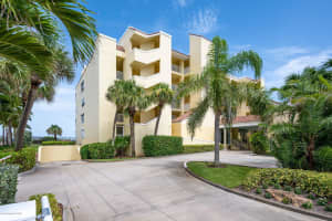 1026 Flamevine Lane, 401, Vero Beach