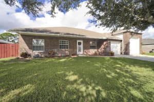 125 Palm Circle, Melbourne