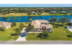 1523 Eagles Circle, Sebastian