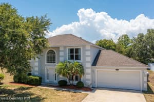 5915 Ridge Lake Circle, Vero Beach