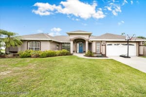 1376 Coventry Circle, Melbourne 1376 Coventry Circle, Melbourne