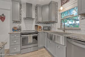 994 Carolina Circle, Titusville