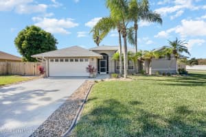 270 Lake Shore Drive, Merritt Island