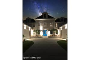 5545 Willoughby Drive, Melbourne