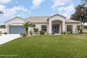 3502 Twelve Oaks Circle, Merritt Island