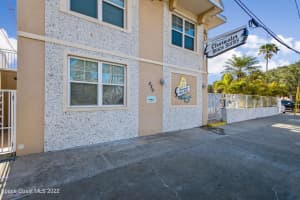 530 Mandalay Avenue, 104, Clearwater