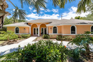 4676 Pebble Bay S., Indian River Shores