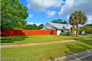 2582 Empire Avenue, Melbourne