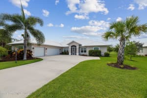 1575 Eagles Circle, Sebastian