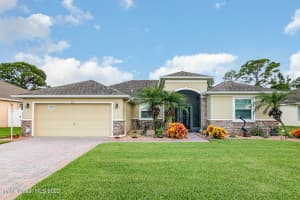 212 Grouper Circle Se, Palm Bay