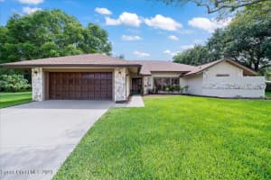 2200 Hamlet Drive, Melbourne