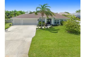 1360 Coventry Circle, Melbourne 1360 Coventry Circle, Melbourne
