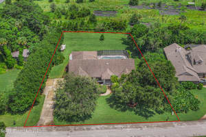 1490 56th Square E, Vero Beach