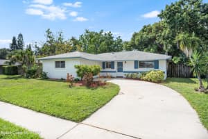 1903 Ontario Circle S, Melbourne