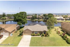 134 Palm Circle, Melbourne