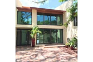 10425 Sw 80th St 10425, Miami