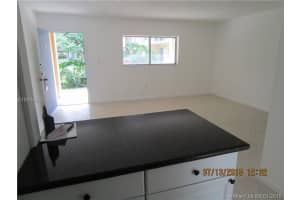 7617 Nw 42nd Pl 117, Sunrise
