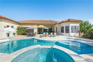 4425 Parkside Rd, Davie