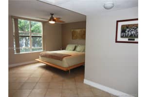 9721 E Bay Harbor Dr 2e, Bay Harbor Islands