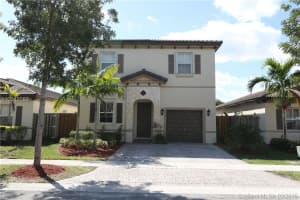 2434 Ne 3rd Ct, Homestead