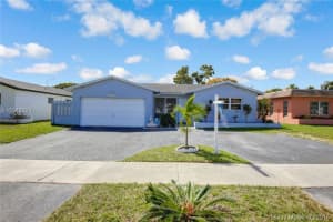 5820 Nw 56 Place, Tamarac