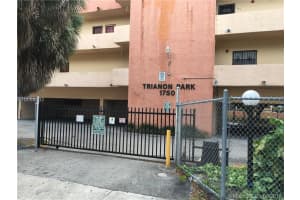 1750 W 56th St 208, Hialeah