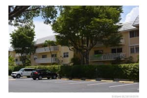 100 Edgewater Dr 239, Coral Gables