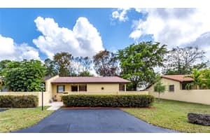 14736 Sw 87th Ter 14736, Miami