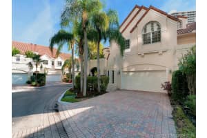 3694 Ne 195 Ln, Aventura 3694 Ne 195 Ln, Aventura