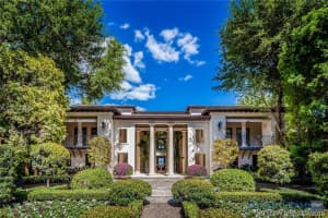 9 Tahiti Beach Island Rd, Coral Gables