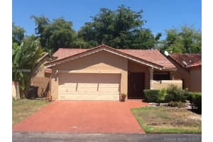 10033 Sw 147th Ct, Miami