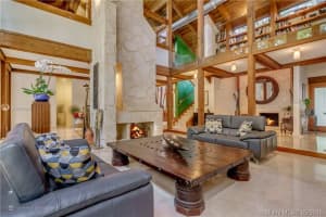 4060 Kiaora St, Miami 4060 Kiaora St, Miami