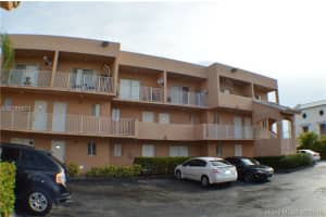 2610 W 76th St 212, Hialeah