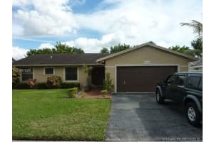 2361 E Lake Miramar Cir, Miramar 2361 E Lake Miramar Cir, Miramar