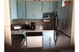 220 Kings Point Dr 307, Sunny Isles Beach