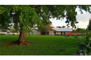 15348 Sw 167th St, Miami