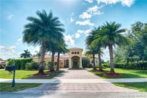 1440 Sw 153rd Way, Davie