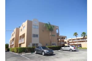 2630 W 76th St 202, Hialeah