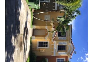 761 Se 2nd St 761, Homestead