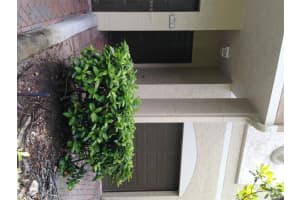 1327 Portofino Cir 712, Weston