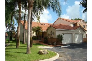 8241 Nw 70th St 8241, Tamarac