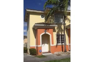 7370 Nw 174th Ter 201, Hialeah