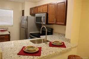 6854 Nw 173rd Dr 208, Miami Gardens