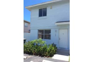 185 Ne 12th Ave 185, Homestead
