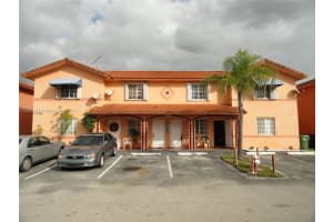 3248 W 70th St 201, Hialeah