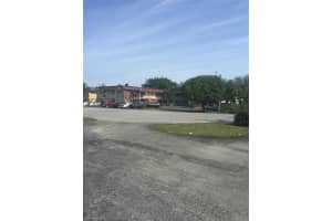 2041 Nw 81st Ave 411, Pembroke Pines